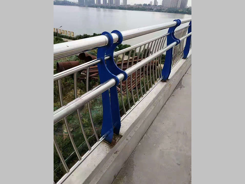 桥梁护栏