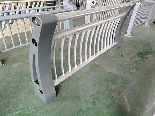 铝合金护栏